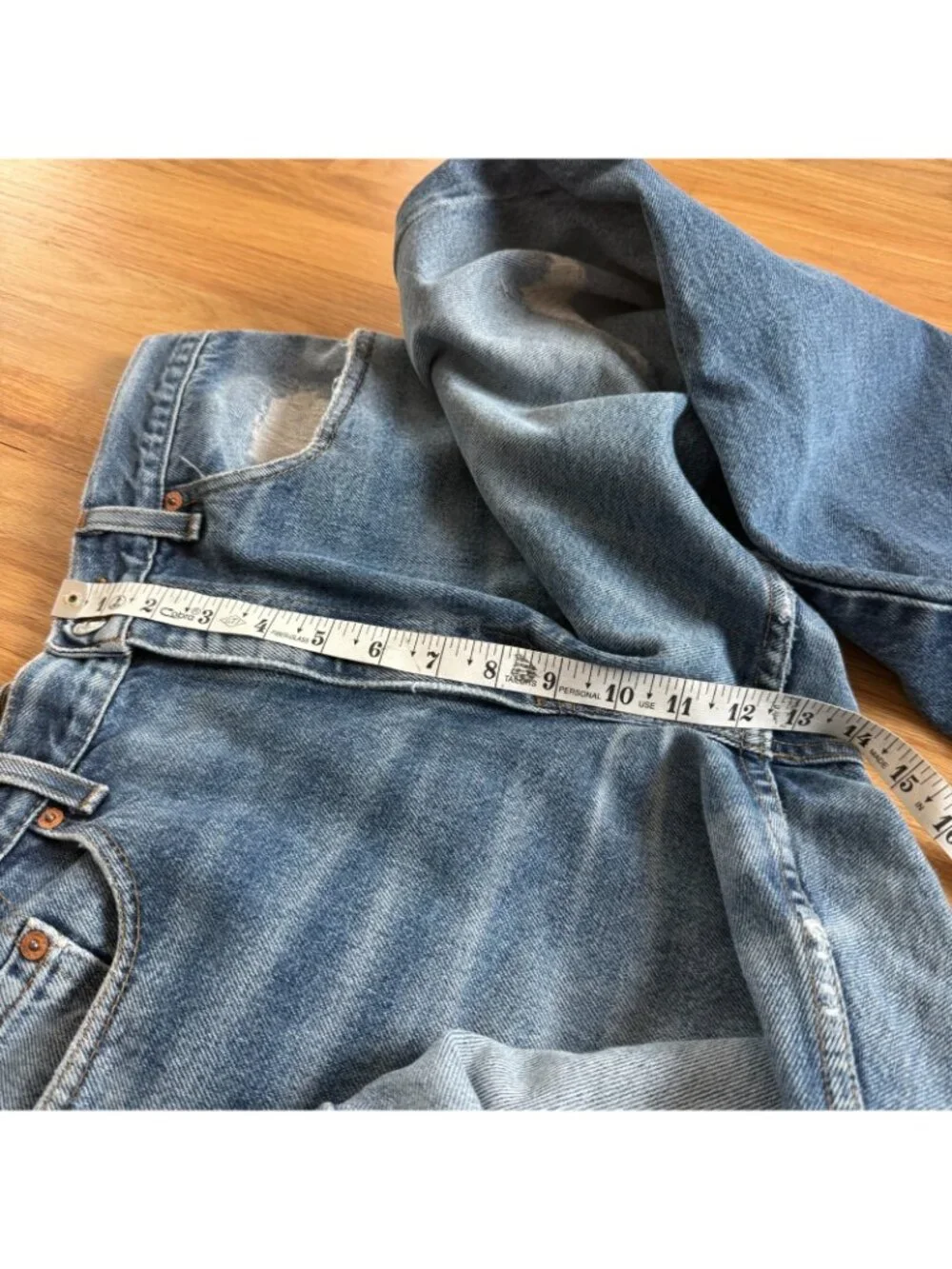 Levi's Vintage 90's 550 MiUSA s Destroyed & Repaired Light Wash Jeans 34/32
